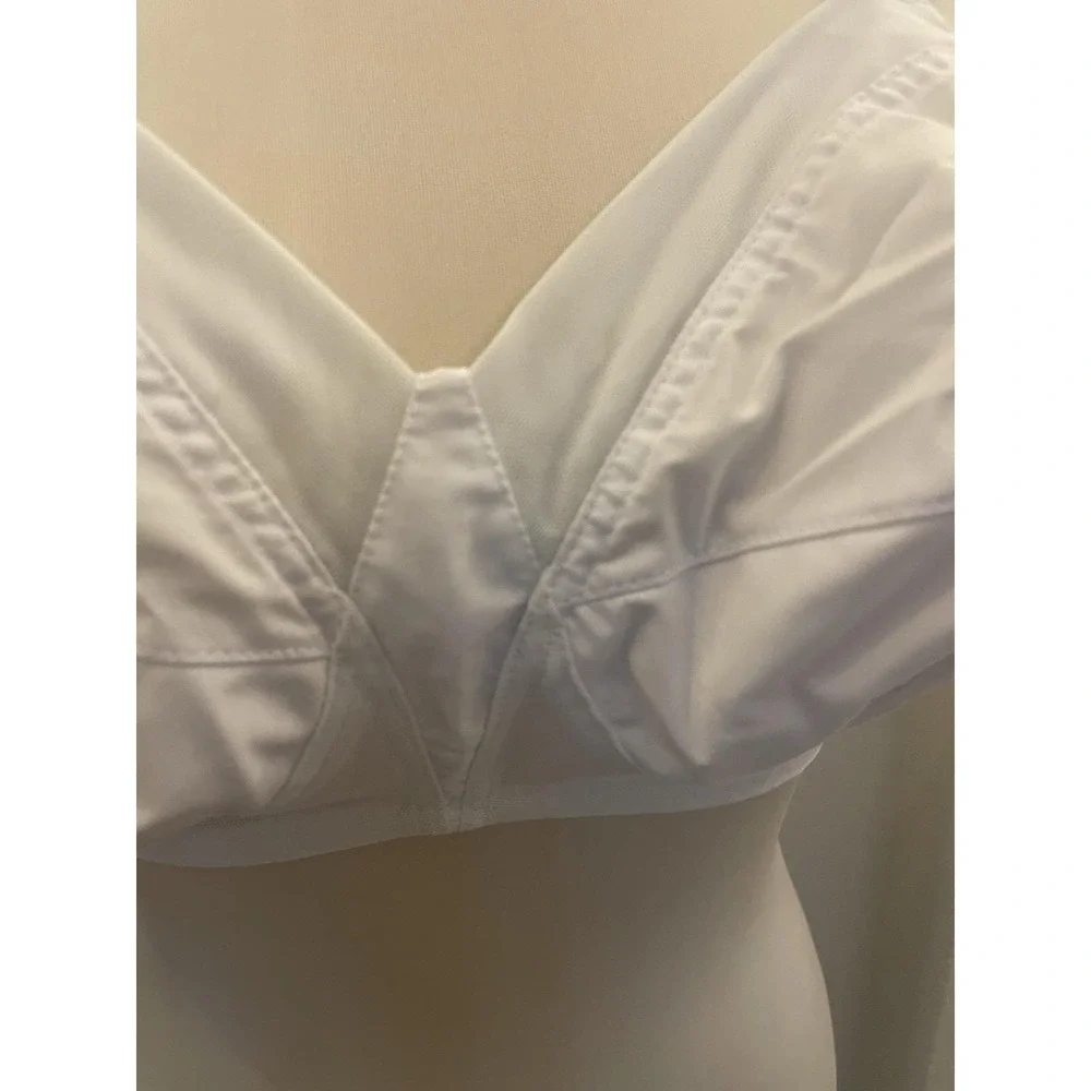 Retro Vtg NOS‎ White Exquisite Form Pointy Bullet Bra 36 B Pinup Girl  NIP New